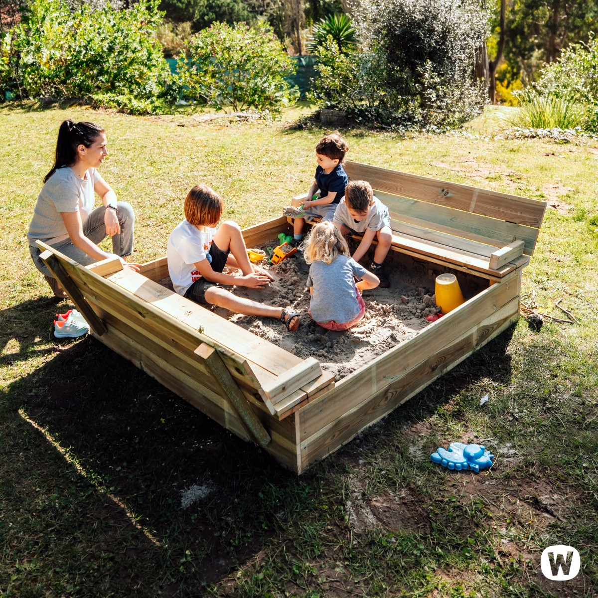 Bac à sable Flippey avec couvercle (différentes tailles) 620260_k