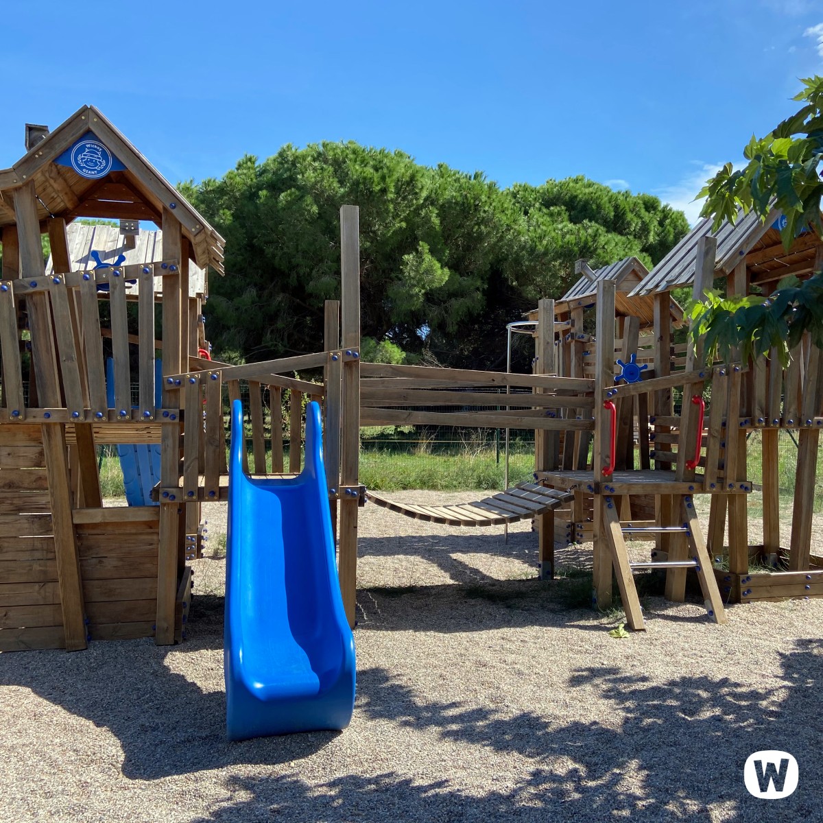 Aire jeux GIANT Kingdom 614529_k